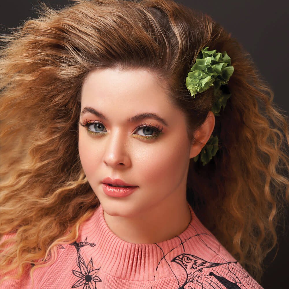 Sasha Pieterse's Hairstyles & Hair Colors