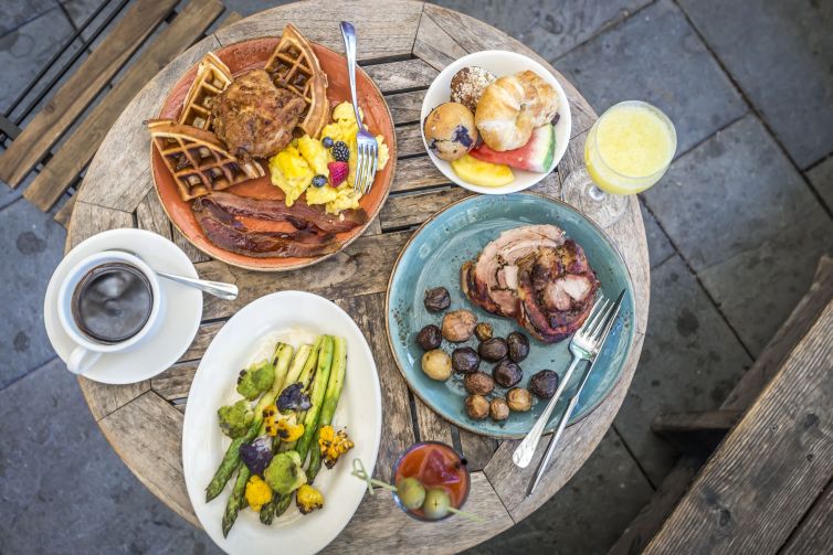 GALLOW GREEN_BRUNCH Table_Noah Fecks_1100